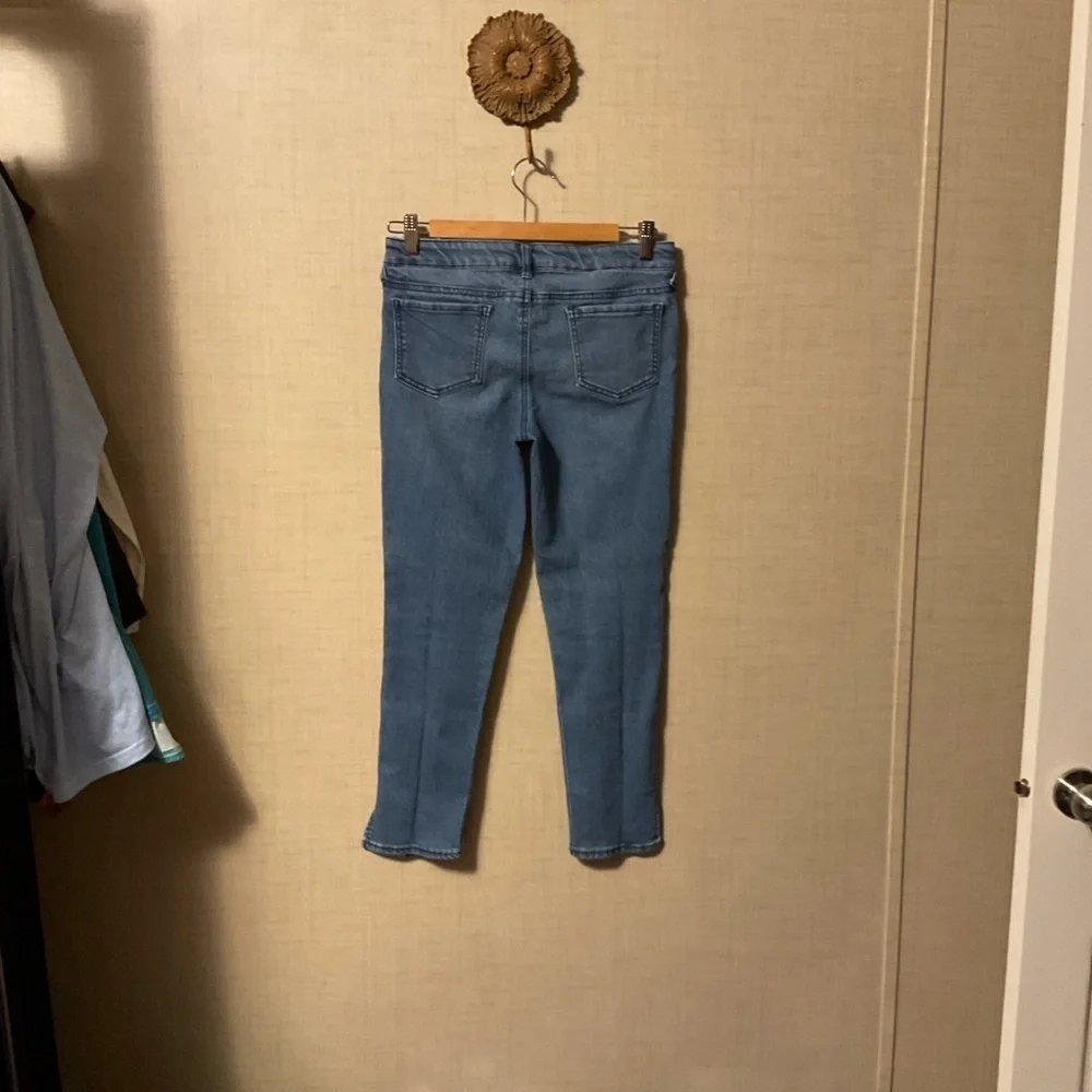 Cat & Jack Women's Cropped Blue Jeans